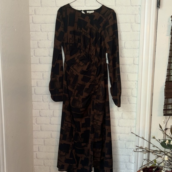 Moon River Printed Back Cut Out Midi Dress Size L NWT - Picture 2 of 13